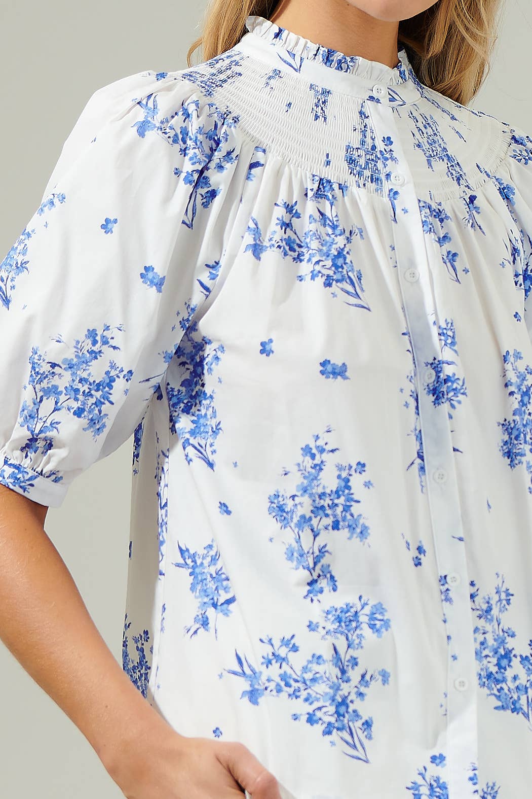 Victoria Floral Blossom Smocked Mock Neck Top: CreamBlue